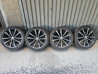 4ks orig. 18' kolesa Mercedes + zimne 225/40R18 - 2