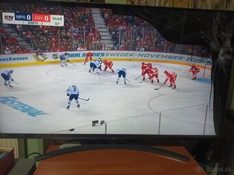 TV - LG - 140 cm uhlopriečka - rozbitý - funkčný - 2