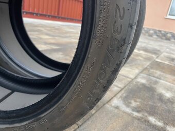 Pneumatiky Hankook Ventus 235/40 R - 2