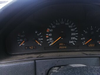 W201, 2,2 dci, 293 tkm - 2