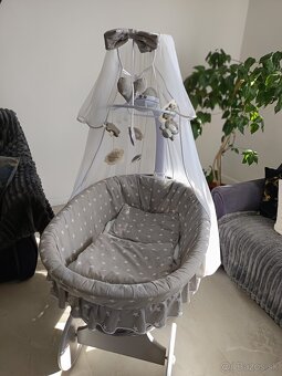 Postieľka ,kolíska - 2