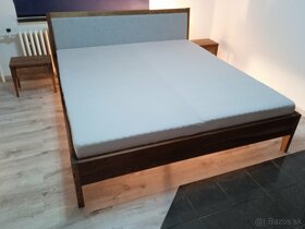 Luxusná dubová posteľ Ella + 2 stolíky zdarma - 2