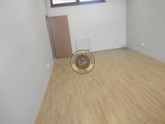 Polyfunkčný objekt na predaj v centre Nitry - 2