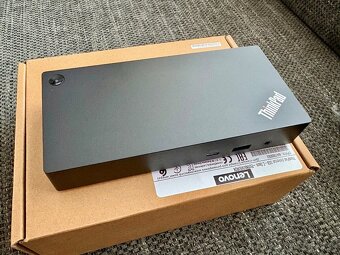 Lenovo ThinkPad Universal USB-C Dock - 2