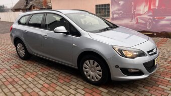 Opel astra J - 2