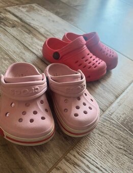 Ružové crocs - 2