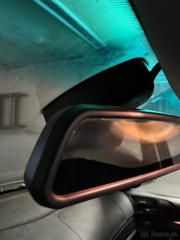 Kúpim na BMW samostmievacie zrkadlo - 2