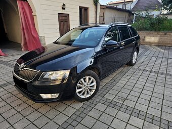 Škoda Octavia Combi 2.0 TDI M6 Sport - 2