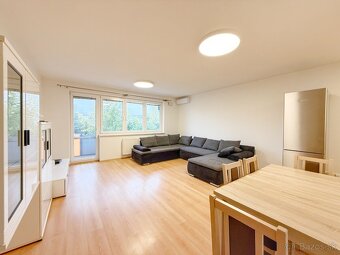 4i o výmere 92 m2 | dva balkóny | garážové stojisko | zariad - 2
