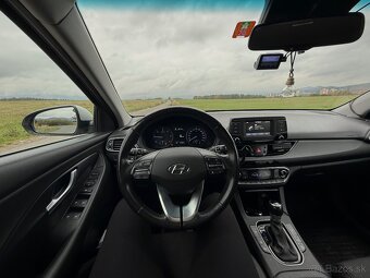 Hyundai i30 1.6 CRDi 100 kW, Automat, 2017 - 2
