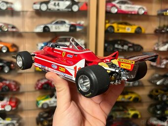 Ferrari 312 T4 T5 1:18 exoto - 2