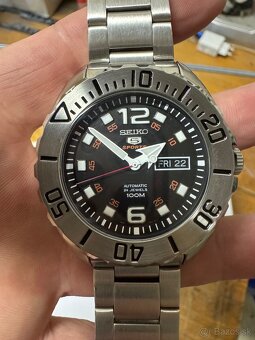 Predám Seiko 5sport “baby monster” - 2