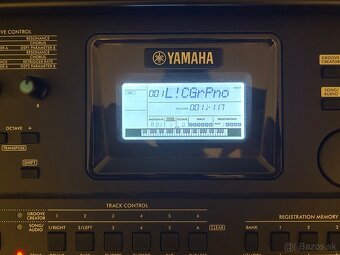 Yamaha PSR-E473 Keyboard - 2