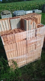 Predam 1,5 palety 30 ky brusenej tehly - 2