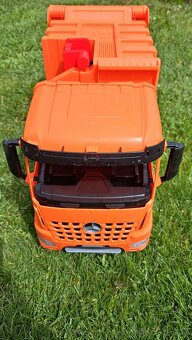 Smetiarské auto - 2