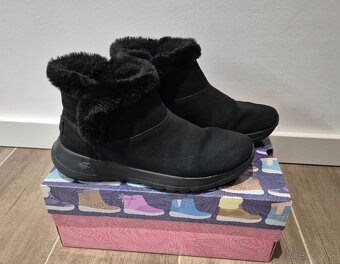 Dámske semišové čižmičky Skechers - 2