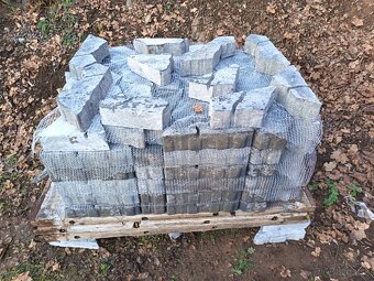 Dlažba Premac Poligovo sivá - 2