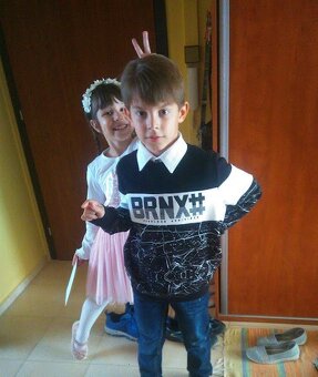 Mikina 134/140 - C&A - 2