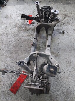 Predám zadnú nápravu na ford galaxy mondeo s-max smax - 2