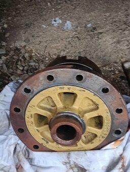 zadný diferenciál JCB 4XC - 2