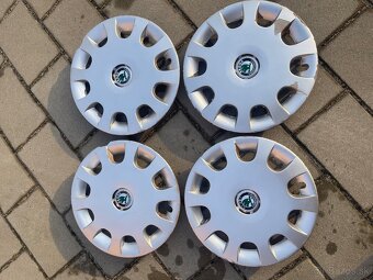 Puklice,kryty kolies Škoda r15" - 2