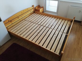 Drevená manželská posteľ 180x200cm - 2