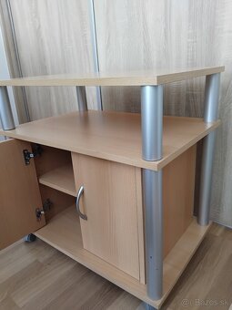 Skrinka na kolieskach - 2