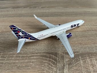 Boeing 737-900ER - 2