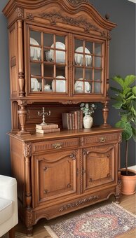 Historický príborník v rustikálnom štýle - 2