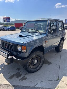 Mitsubishi pajero 2,5 - 2