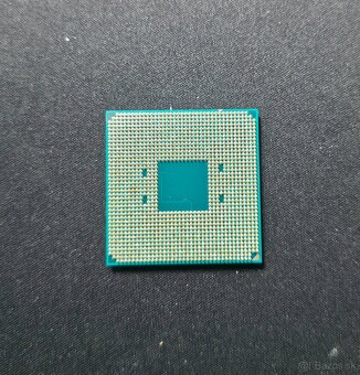 AMD Athlon 3000G - 2