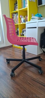 otočná stolička z Ikea - 2