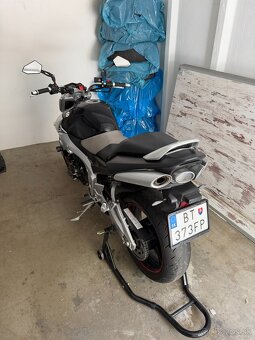 Suzuki GSR 600 - 2
