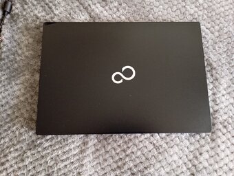 predám FUJITSU LIFEBOOK U904 , WINDOWS 10 - 2