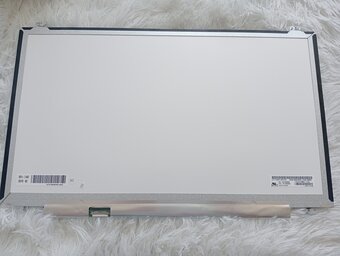 predám 17,3" LED SLIM displej LP173WF4 - 2