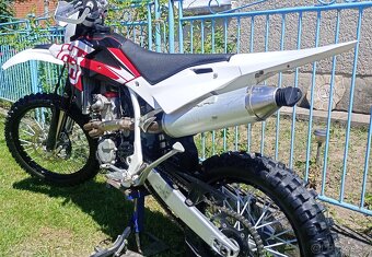 Husqvarna TE250 - 2