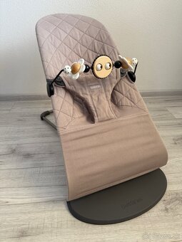 Babybjörn Ležadlo BLISS Sand grey cotton - 2