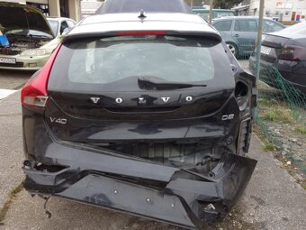 Rozpredam Volvo V40 - 2