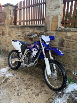 Yamaha yzf 400 - 2