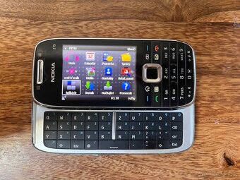 Nokia E75 manažérska rarita - 2