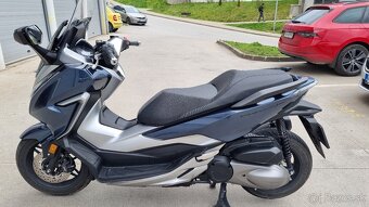 Honda Forza 300 - 2