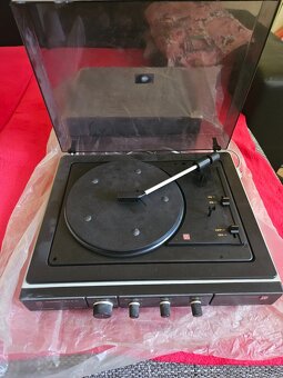 Gramofón a LP platne - 2