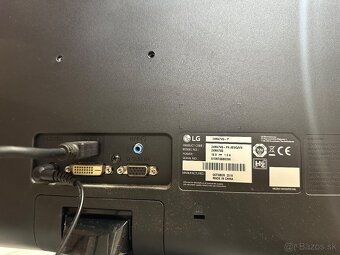Predám LG 24” LCD monitor - plne funkčný, bez poškodenia - 2