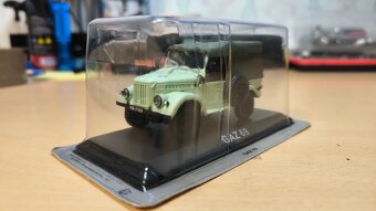 Kultovní auta ČSSR + Legendární automobily minulé éry v 1:43 - 2