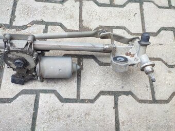 Opel Zafira B - Mechanizmus stieračov - 2