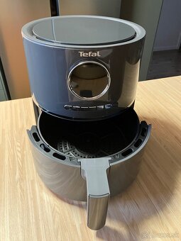 Teplovzdušná fritéza Tefal - 2