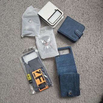 Samsung Z Flip 4 256 blue - 2