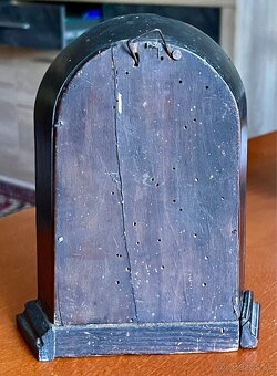 Kláštorný barokový oltár - 2