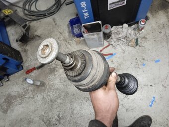 BMW lavá predná poloosa XD F30 F31 F32 rok 2014-2019 - 2