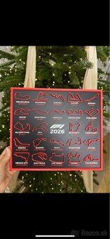 Športový suvenír kalendár okruhov F1 2026 - 2